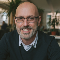 Phil Hobden 250 x 250